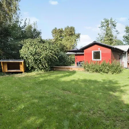 Strandvej F Føllenslev